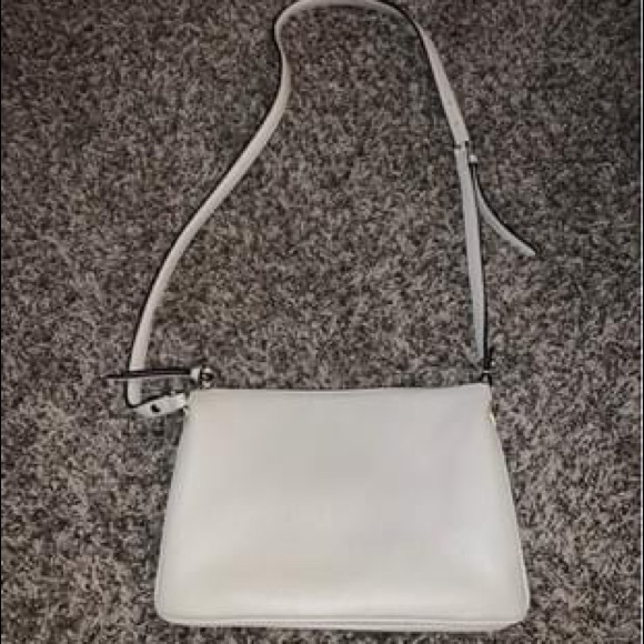 Kate Spade Purse - Picture 3 of 5